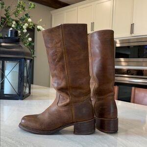 Frye Campus Boots❤️ 8.5 - distressed brown